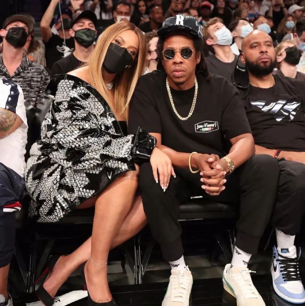 爱游戏中国-Uzi在篮网比赛中刷新纪录，领先优势明显引发热议！(uwg篮球赛2021)