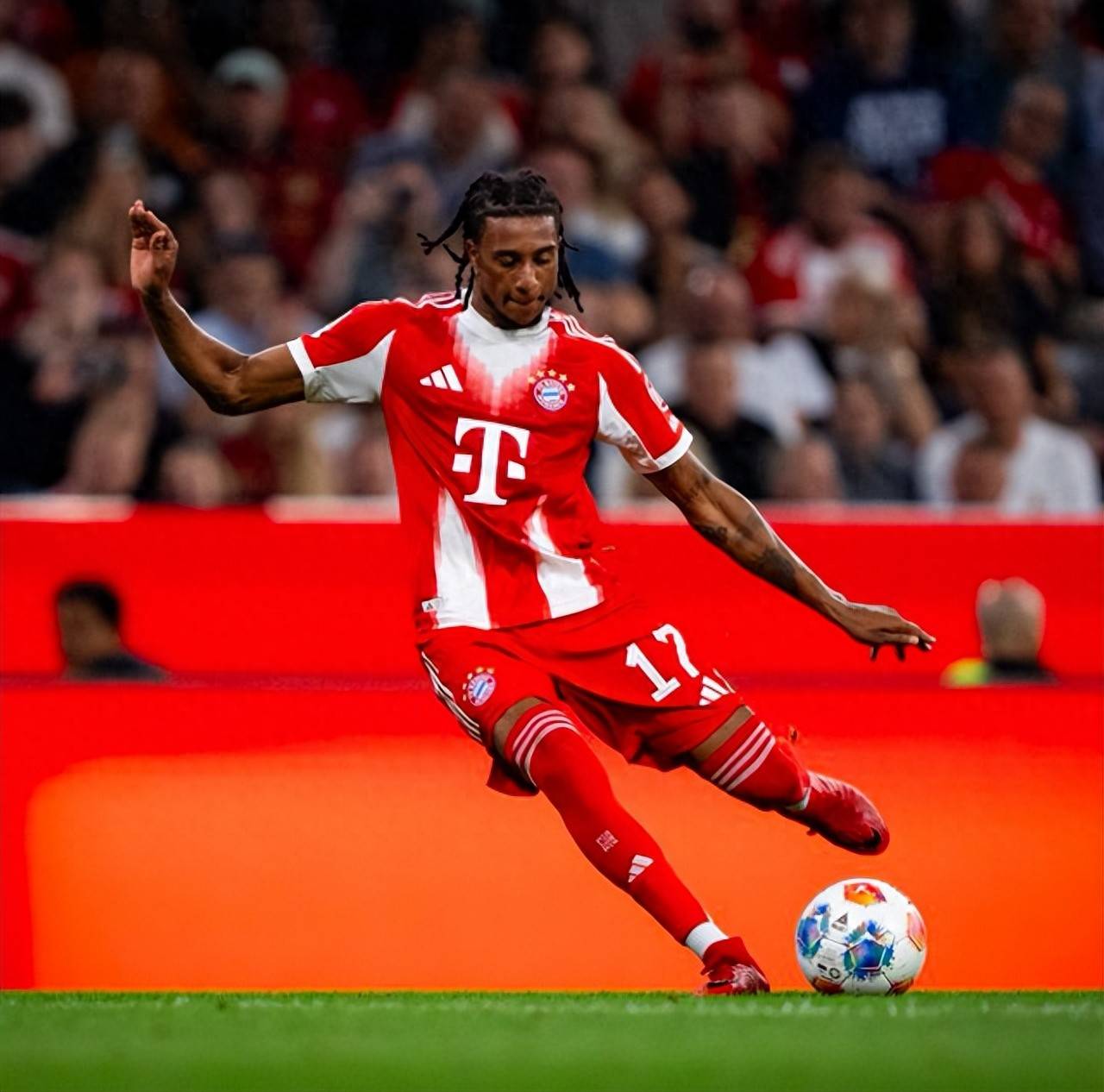 ayx-包含凯恩在切尔西比赛中夺冠，出色发挥引发热议！观众掌声雷动的词条