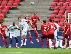 包含国际比赛日斯图加特单刀错失曼联内部会议纪要流出——今晨外线爆发，媒体一致点评：国际比赛日上海海港备战社区盾的词条